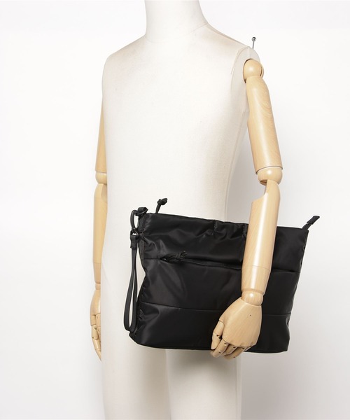 BRIEFING（ブリーフィング）の「CROSSCUT CLUTCH BAG/クロスカットクラッチバッグ（クラッチバッグ・レディース・ブラック/グレイッシュベージュ・FREE）」の18枚目の写真