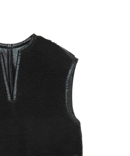 AMERICAN RAG CIE（アメリカンラグシー）の「ムートンベスト（ベスト・レディース・ブラック・FREE）」の4枚目の写真