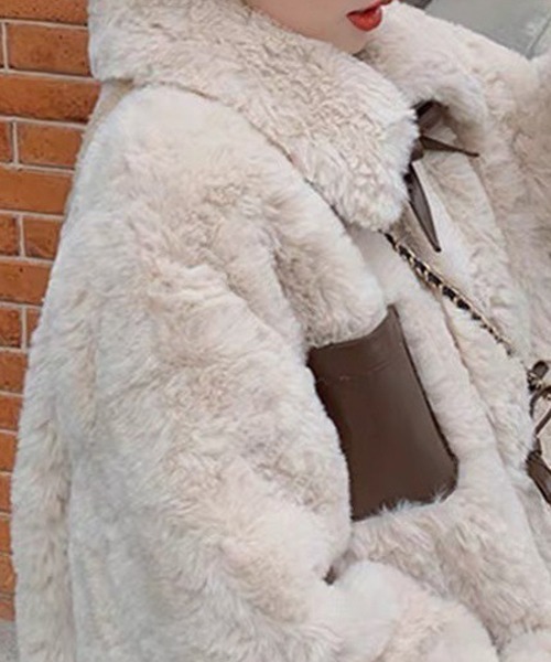 FRP（エフアールピー）の「YUGA フェイクムートン　ボア　ジャケットコート（ダウンジャケット/コート・レディース・オフホワイト・S/L/M）」の4枚目の写真