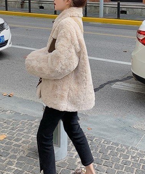 FRP（エフアールピー）の「YUGA フェイクムートン　ボア　ジャケットコート（ダウンジャケット/コート・レディース・オフホワイト・S/L/M）」の15枚目の写真