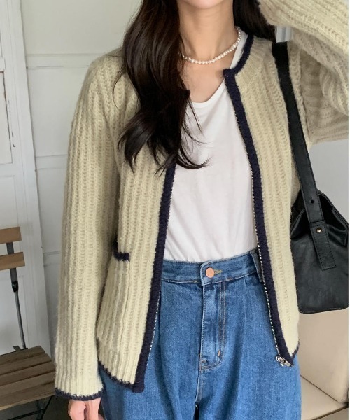 mood for a day(ムードフォーアデイ)の「butter bicolor zipup / バイカラージップアップカーディガン(カーディガン/ボレロ・レディース・ネイビー/ベージュ・FREE)」の1枚目の写真