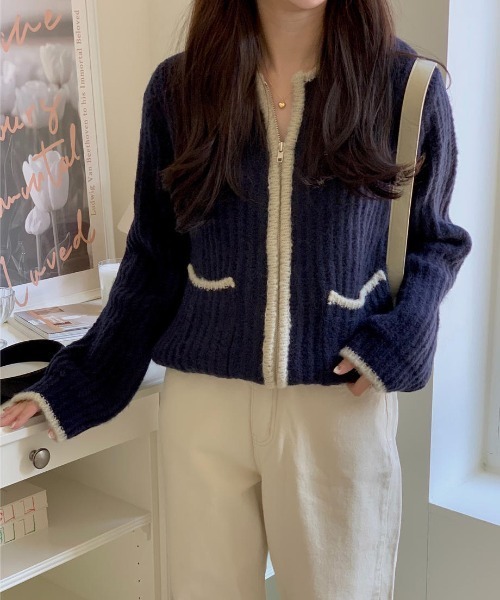 mood for a day(ムードフォーアデイ)の「butter bicolor zipup / バイカラージップアップカーディガン(カーディガン/ボレロ・レディース・ネイビー/ベージュ・FREE)」の8枚目の写真