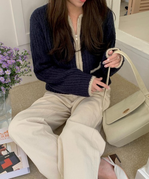 mood for a day(ムードフォーアデイ)の「butter bicolor zipup / バイカラージップアップカーディガン(カーディガン/ボレロ・レディース・ネイビー/ベージュ・FREE)」の11枚目の写真