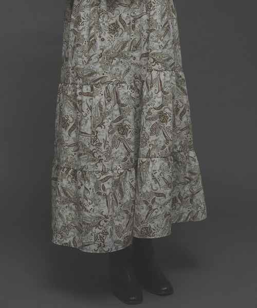 SENSE OF PLACE by URBAN RESEARCH(センスオブプレイスバイアーバンリサーチ)の「ペイズリーフラワーティアードワンピース(ワンピース・レディース・ブラウン系その他/ベージュ系その他・ONE)」の14枚目の写真