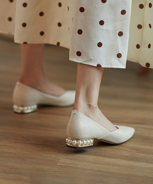 SVEC（シュベック）の「パールヒール ポインテッド フラット パンプス（パンプス・レディース・ホワイト/ブラック/ピンク・38/39/35/36/37/40）」の16枚目の写真