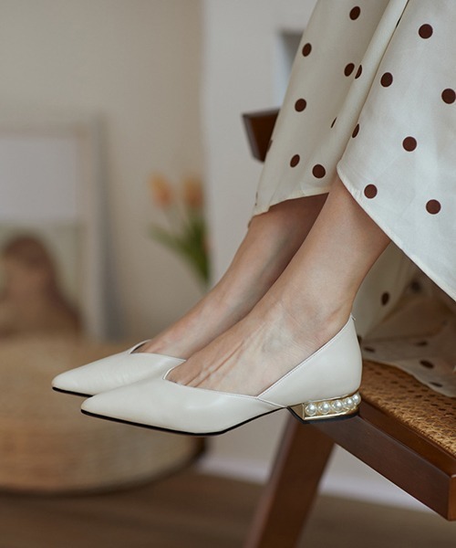 SVEC（シュベック）の「パールヒール ポインテッド フラット パンプス（パンプス・レディース・ホワイト/ブラック/ピンク・38/39/35/36/37/40）」の13枚目の写真
