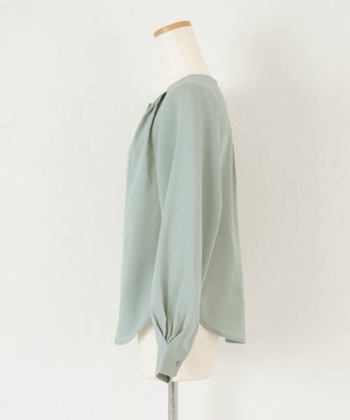 titivate（ティティベイト）の「ｹｰﾌﾟ付きﾉｰｶﾗｰﾌﾞﾗｳｽ（シャツ/ブラウス・レディース・オフホワイト/ライトグリーン/ブラック・S/M）」の17枚目の写真