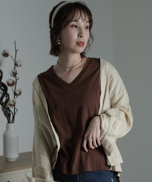 ElegChic（エレグシック）の「コットンリネンVネックTシャツ（Tシャツ/カットソー・レディース・ブラウン/ベージュ/カーキ・XXL/4L/L）」の4枚目の写真