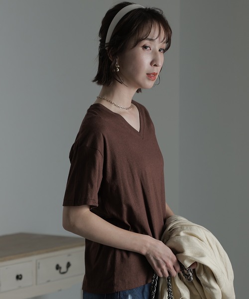 ElegChic（エレグシック）の「コットンリネンVネックTシャツ（Tシャツ/カットソー・レディース・ブラウン/ベージュ/カーキ・XXL/4L/L）」の5枚目の写真