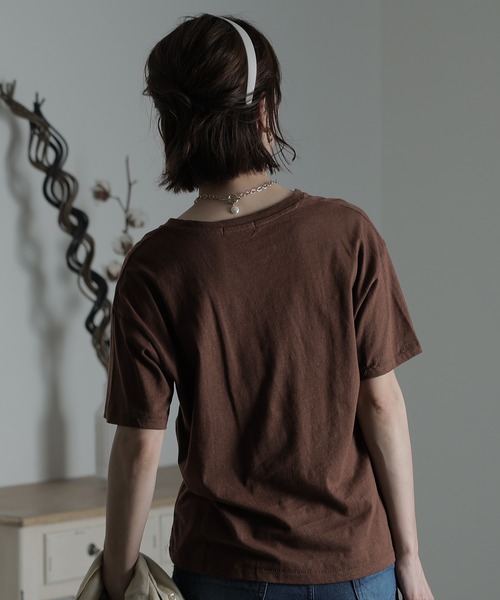 ElegChic（エレグシック）の「コットンリネンVネックTシャツ（Tシャツ/カットソー・レディース・ブラウン/ベージュ/カーキ・XXL/4L/L）」の6枚目の写真