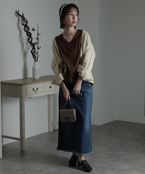 ElegChic（エレグシック）の「コットンリネンVネックTシャツ（Tシャツ/カットソー・レディース・ブラウン/ベージュ/カーキ・XXL/4L/L）」の7枚目の写真