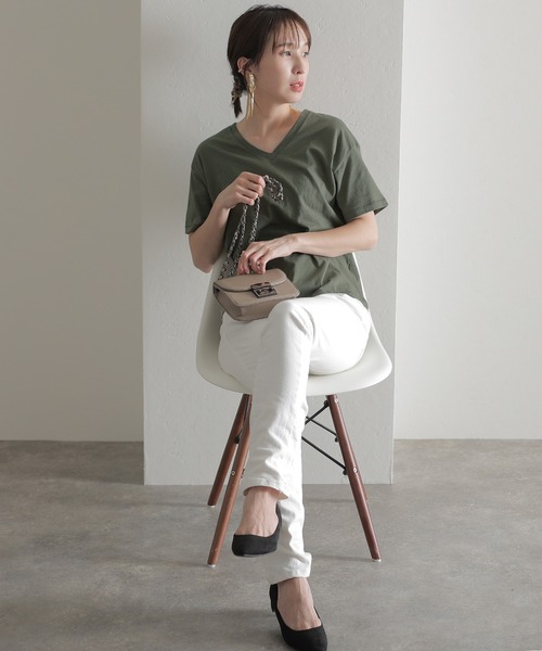 ElegChic（エレグシック）の「コットンリネンVネックTシャツ（Tシャツ/カットソー・レディース・ブラウン/ベージュ/カーキ・XXL/4L/L）」の15枚目の写真