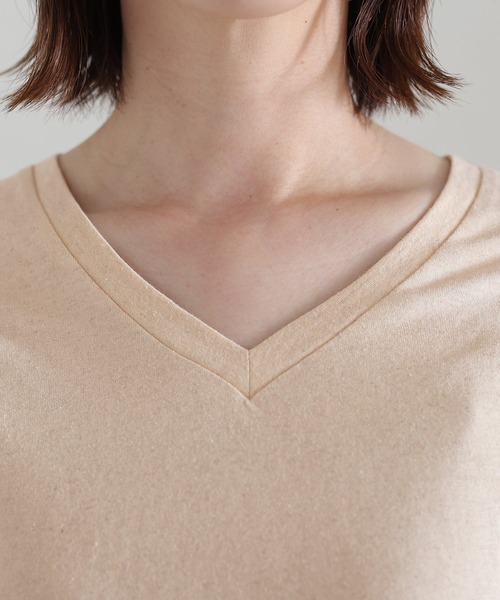 ElegChic（エレグシック）の「コットンリネンVネックTシャツ（Tシャツ/カットソー・レディース・ブラウン/ベージュ/カーキ・XXL/4L/L）」の16枚目の写真