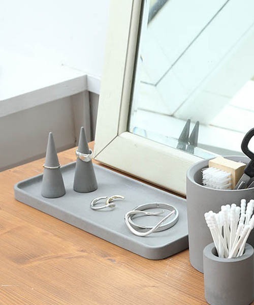 DULTON（ダルトン）の「CEMENT ORGANIZER AMENITY TRAY/セメント
