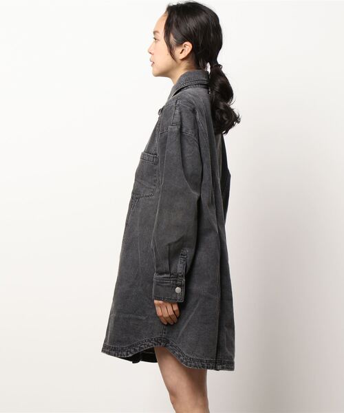 ENVYM（アンビー）の「ＤＥＮＩＭシャツＯＰ（ワンピース・レディース・ブラック/ブルー・FREE）」の15枚目の写真