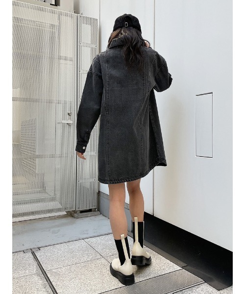 ENVYM（アンビー）の「ＤＥＮＩＭシャツＯＰ（ワンピース・レディース・ブラック/ブルー・FREE）」の4枚目の写真