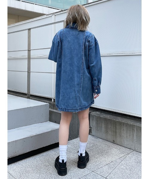 ENVYM（アンビー）の「ＤＥＮＩＭシャツＯＰ（ワンピース・レディース・ブラック/ブルー・FREE）」の7枚目の写真