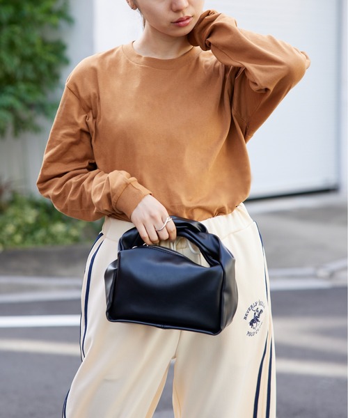 Printstar(プリントスター)の「厚すぎず軽すぎない、ちょうどいいロンT【Printstar】ヘビーウェイトロングスリーブTシャツ リブ付き ロンT 長袖Tシャツ 無地 オーバーサイズ ユニセックス 00110(Tシャツ/カットソー・レディース・ホワイト/ブラック/パープル/グレー/オリーブ/ブルー/アイボリー/ピンク/ブラウン/バーガンディー/スミクロ/キャメル/ネイビー・S/M/L/XL/2XL)」の11枚目の写真