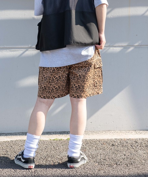 WEGO（ウィゴー）の「WEGO/カーゴポケットショートパンツ（カーゴパンツ・レディース・ブラック/ベージュ/カーキ/アニマル・SMALL/MEDIUM）」の17枚目の写真