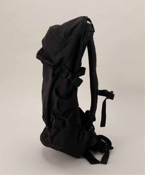 JOURNAL STANDARD(ジャーナルスタンダード)の「【EVERGOODS/エバーグッズ】マウンテン パネルローダー 30L(バックパック/リュック・メンズ・ブラック・FREE)」の14枚目の写真
