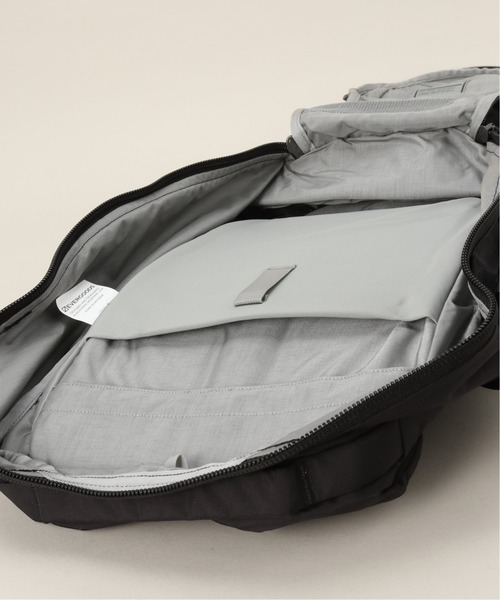 JOURNAL STANDARD(ジャーナルスタンダード)の「【EVERGOODS/エバーグッズ】マウンテン パネルローダー 30L(バックパック/リュック・メンズ・ブラック・FREE)」の22枚目の写真
