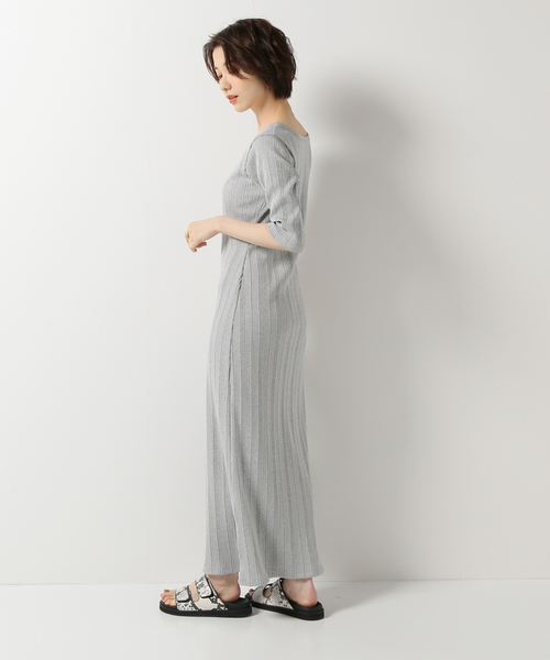 IENA(イエナ)の「ランダムリブIラインカットワンピース(ワンピース・レディース・ライトグレー/ブラック・36/38)」の16枚目の写真