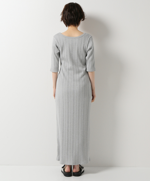 IENA(イエナ)の「ランダムリブIラインカットワンピース(ワンピース・レディース・ライトグレー/ブラック・36/38)」の19枚目の写真