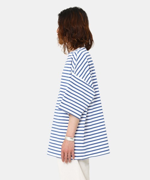 marka（マーカ）の「marka / マーカ：BASQUE SHIRT S/S - organic cotton knit border -：M22B-12CS01B[COR]（Tシャツ/カットソー・メンズ・ホワイト×ブルー/ブラック系/ネイビー系・1/2/3）」の20枚目の写真