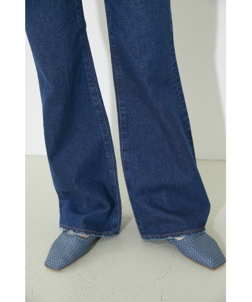 BLACK BY MOUSSY（ブラックバイマウジー）の「MATARI Al Makha denim（マタリアールマッカデニム）（デニムパンツ・レディース・ブルー/ライトブルー・23inch/24inch/25inch/26inch）」の6枚目の写真