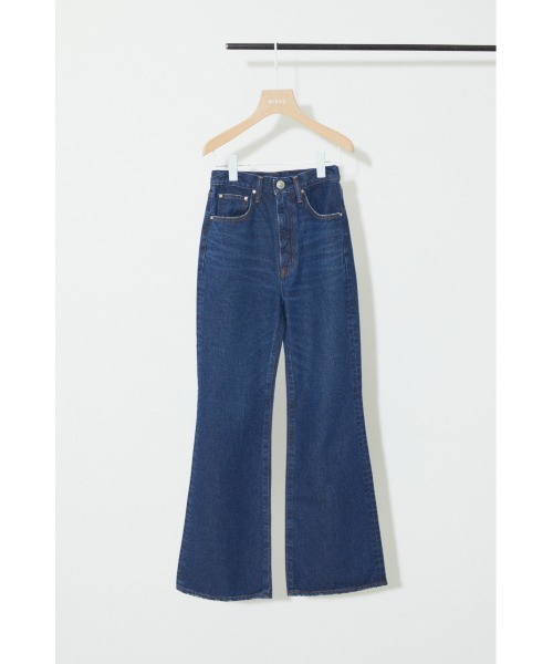BLACK BY MOUSSY（ブラックバイマウジー）の「MATARI Al Makha