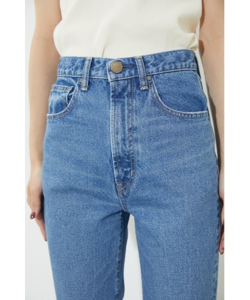 BLACK BY MOUSSY（ブラックバイマウジー）の「MATARI Al Makha denim（マタリアールマッカデニム）（デニムパンツ・レディース・ブルー/ライトブルー・23inch/24inch/25inch/26inch）」の17枚目の写真