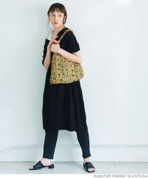 coca（coca）（コカ）の「伸縮レトロフラワーバック（トートバッグ・レディース・ブラック/イエロー・ONE SIZE）」の6枚目の写真