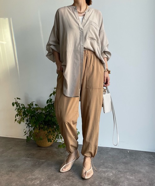 DouDou(ドゥドゥ)の「袖リブバックギャザーシャツ(シャツ/ブラウス・レディース・ブラック/オフホワイト/ピンク/ベージュ/パープル・FREE)」の9枚目の写真