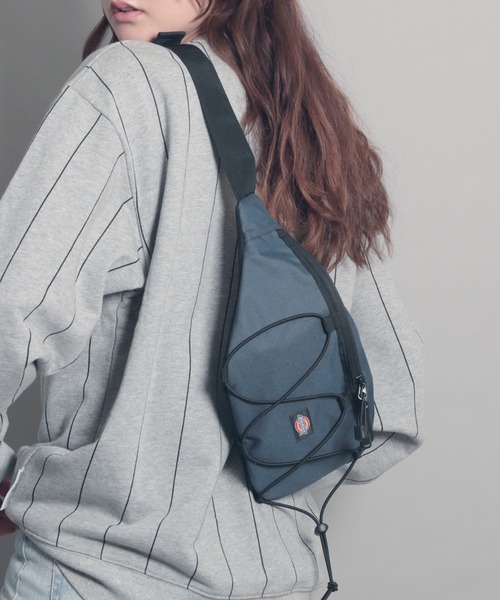 Dickies（ディッキーズ）の「【DICKIES/ディッキーズ】DK OUTLINE LOGO HOLD WAISTBAG アウトラインロゴ ボディバッグ（ボディバッグ/ウエストポーチ・レディース・ベージュ/オレンジ/ブラック/ネイビー・FREE）」の17枚目の写真