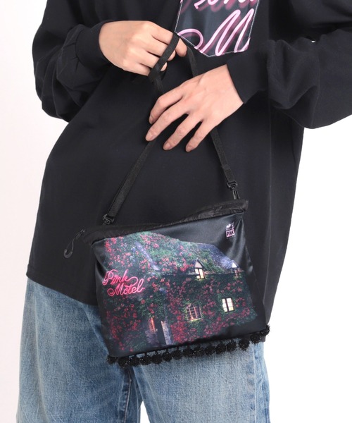 RNA（アールエヌエー）の「E4702 PINK MOTELサコッシュ（ショルダーバッグ・レディース・ブラック×ライム/ブラック・FREE）」の17枚目の写真