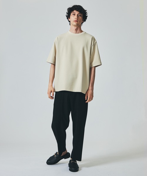 UNITED TOKYO(ユナイテッドトウキョウ)の「アウトラストオーバーサイズTシャツ(Tシャツ/カットソー・メンズ・ブラック/カーキ/アイボリー/その他17・1/2/3)」の21枚目の写真