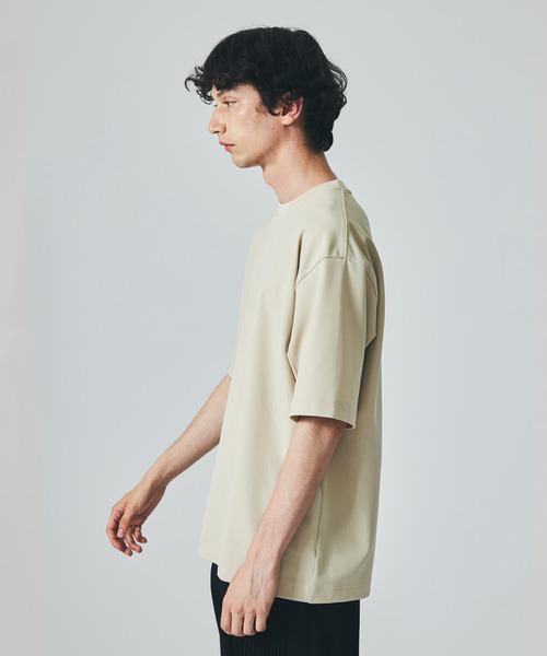 UNITED TOKYO(ユナイテッドトウキョウ)の「アウトラストオーバーサイズTシャツ(Tシャツ/カットソー・メンズ・ブラック/カーキ/アイボリー/その他17・1/2/3)」の10枚目の写真