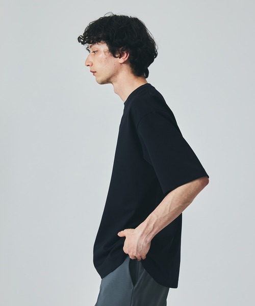 UNITED TOKYO(ユナイテッドトウキョウ)の「アウトラストオーバーサイズTシャツ(Tシャツ/カットソー・メンズ・ブラック/カーキ/アイボリー/その他17・1/2/3)」の11枚目の写真