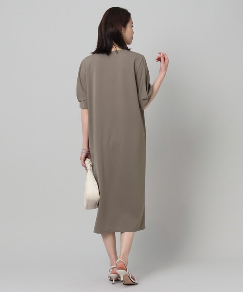 【新品タグ付】アンタイトル カットジョーゼット ワンピース ナチュラル UNTITLED（アンタイトル）の「◇【通勤ワンピ】カットジョーゼット