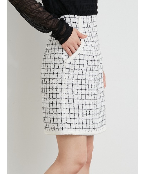 LILY BROWN（リリーブラウン）の「ブレードトリムツイードミニスカート（スカート・レディース・ホワイト/ブラック/ターコイズブルー・1/0）」の5枚目の写真