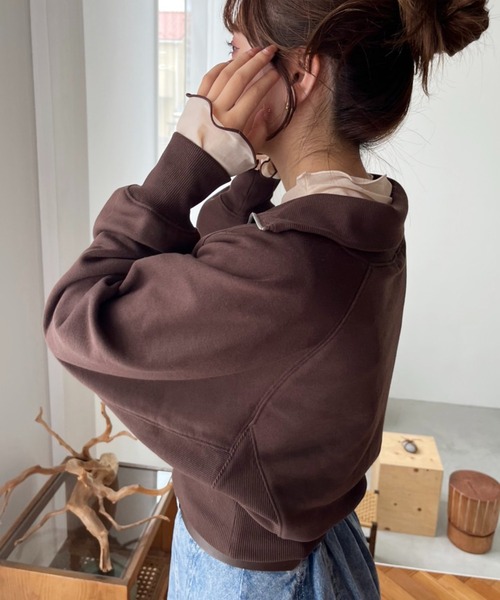 one after another NICE CLAUP（ワンアフターアナザーナイスクラップ）の「ハーフジップワンポイント刺繍スウェット（スウェット・レディース・オフホワイト/杢グレー/ブラウン・FREE）」の16枚目の写真