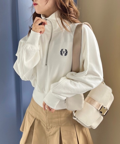 one after another NICE CLAUP（ワンアフターアナザーナイスクラップ）の「ハーフジップワンポイント刺繍スウェット（スウェット・レディース・オフホワイト/杢グレー/ブラウン・FREE）」の5枚目の写真