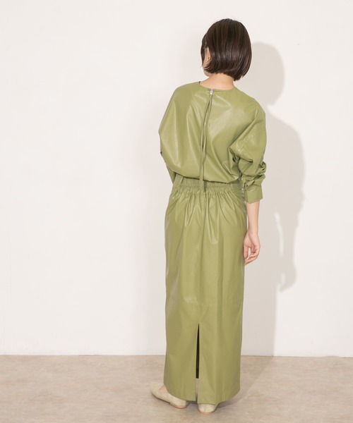 KBF（ケイビーエフ）の「フェイクレザーブラウス（シャツ/ブラウス・レディース・オリーブ/ブラック/ブラウン・ONE）」の17枚目の写真