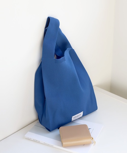 ANEMONE（アネモネ）の「シンプルニットトートバッグ[M]（トートバッグ・レディース・オレンジ/ピンク/グリーン/ターコイズブルー/アイボリー/イエロー/ダークグレー/パープル/ライトピンク/A/ラベンダー/ミント/ブルー/ブラウン/ライトイエロー/ライトグレー/ベージュ/B/D/E/ネイビー/C/クリアブルー/ワイン/ブラック/ダークパープル/H/J/レッド/F/エメラルド/G/I/ナチュラル・FREE）」の14枚目の写真