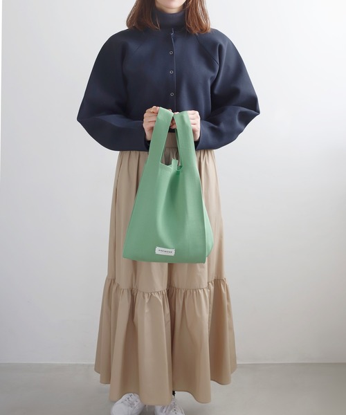 ANEMONE（アネモネ）の「シンプルニットトートバッグ[M]（トートバッグ・レディース・オレンジ/ピンク/グリーン/ターコイズブルー/アイボリー/イエロー/ダークグレー/パープル/ライトピンク/A/ラベンダー/ミント/ブルー/ブラウン/ライトイエロー/ライトグレー/ベージュ/B/D/E/ネイビー/C/クリアブルー/ワイン/ブラック/ダークパープル/H/J/レッド/F/エメラルド/G/I/ナチュラル・FREE）」の11枚目の写真