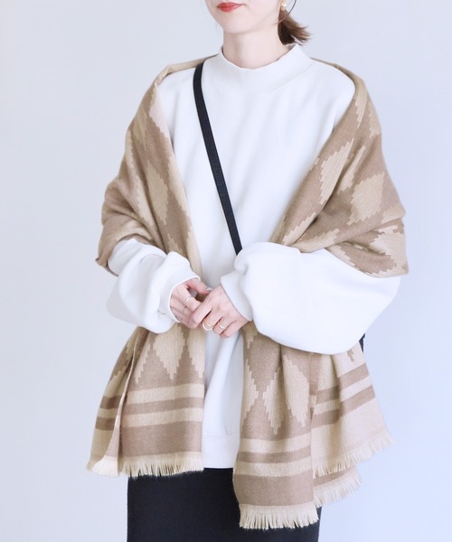 reca(レカ)の「ひしがた柄ストール(ストール/ショール・レディース・ブラック/モカ/ネイビー・ONE SIZE)」の4枚目の写真