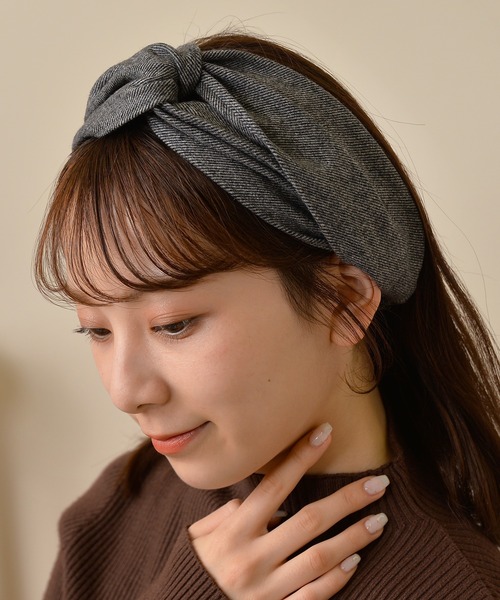 Monocoro toppi（モノコロトッピ）の「ウール ヘリンボーン クロス ヘアターバン（ヘアバンド・レディース・アイボリー/モカ/チャコールグレー/ベージュ・フリー）」の7枚目の写真