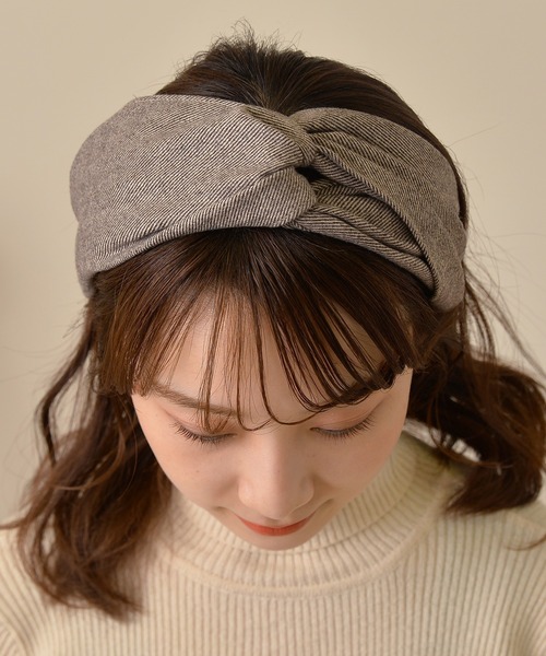 Monocoro toppi（モノコロトッピ）の「ウール ヘリンボーン クロス ヘアターバン（ヘアバンド・レディース・アイボリー/モカ/チャコールグレー/ベージュ・フリー）」の8枚目の写真