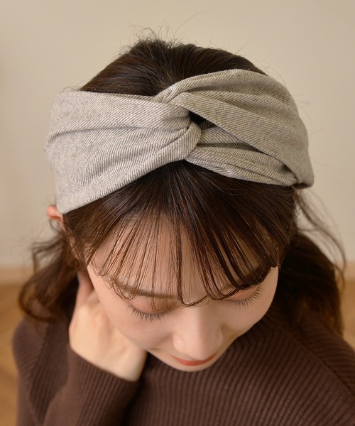 Monocoro toppi（モノコロトッピ）の「ウール ヘリンボーン クロス ヘアターバン（ヘアバンド・レディース・アイボリー/モカ/チャコールグレー/ベージュ・フリー）」の9枚目の写真
