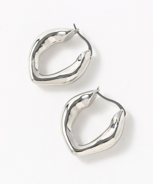 PAGEBOY(ページボーイ)の「WEB限定アイテム / チャンキーフープピアス(ピアス(両耳用)・レディース・シルバー/ゴールド・FREE)」の13枚目の写真
